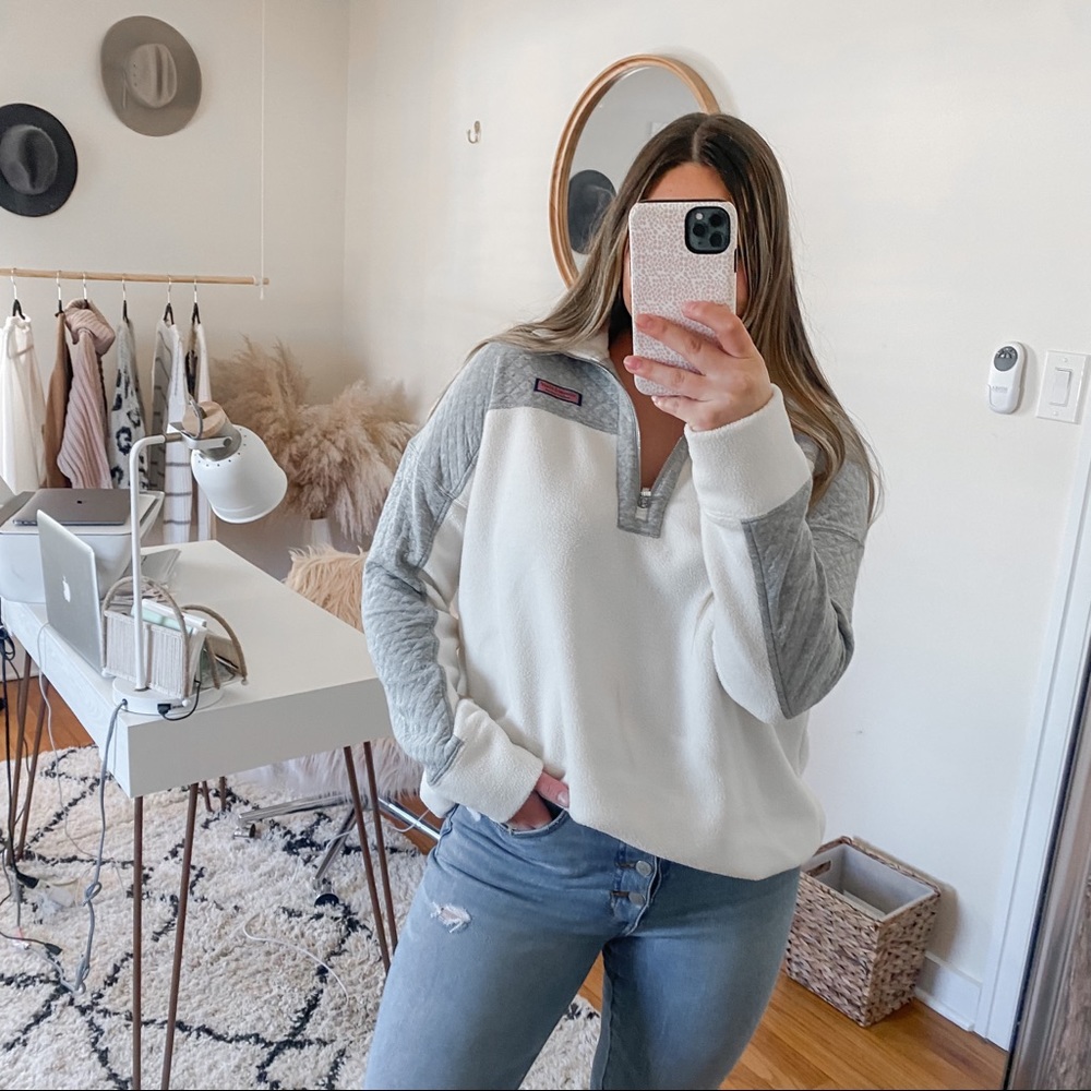 Vineyard vines white and grey quarter zip pullover